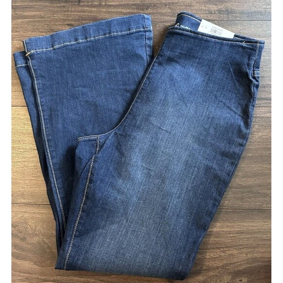 I.N.C. International Concepts Women's Stretch High Rise Pull-On Flare Jean P 14 - Picture 5 of 8